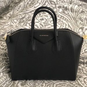 Authentic Givenchy Antigona medium black bag NWT